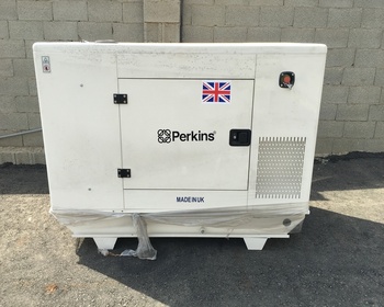للبيع مولد كهرباء بيركنز 25KVA أنجليزي أصلي (جديد)